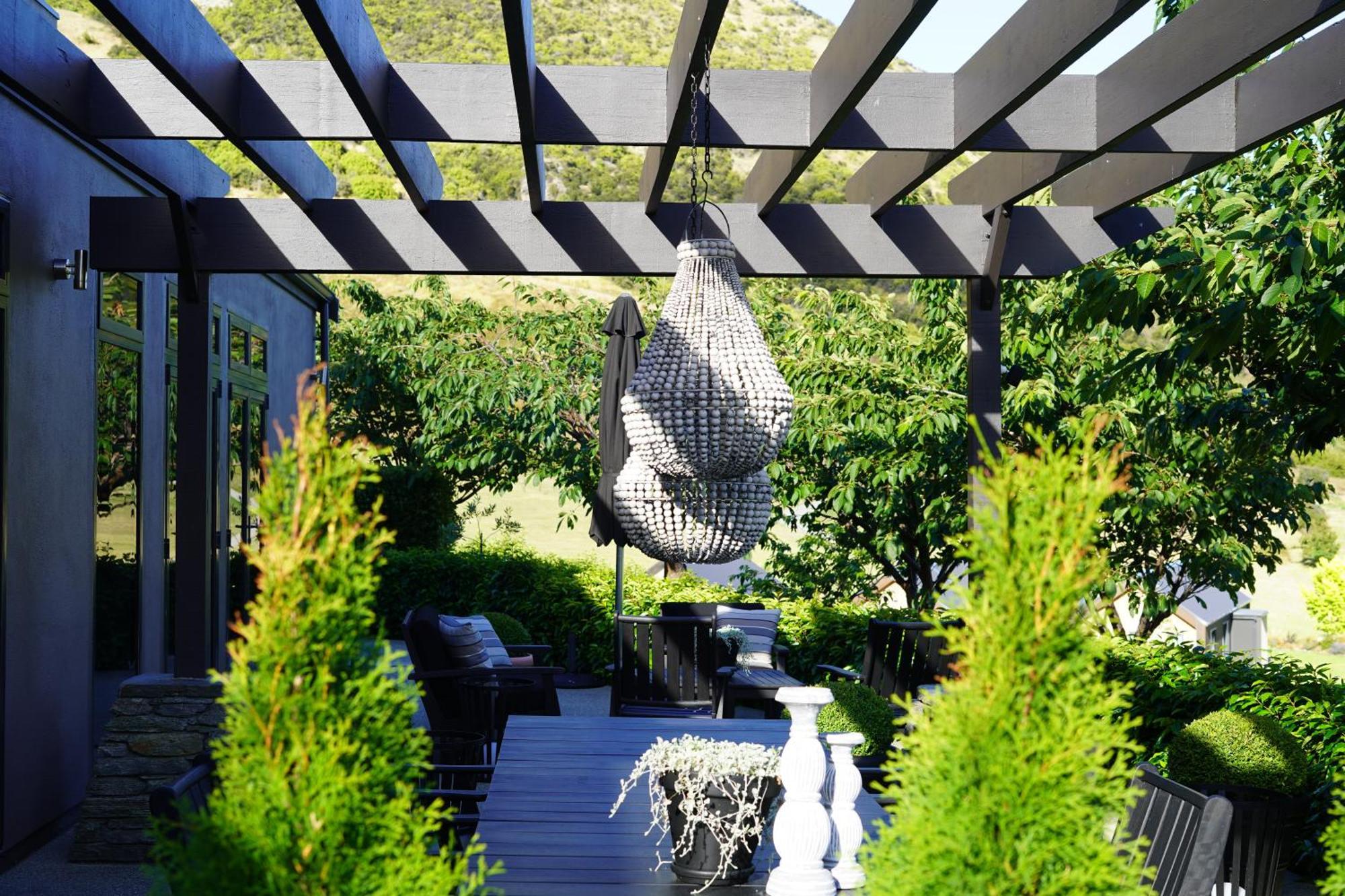 Mt Rosa Lodge Boutique Vineyard Accommodation Ванака Экстерьер фото