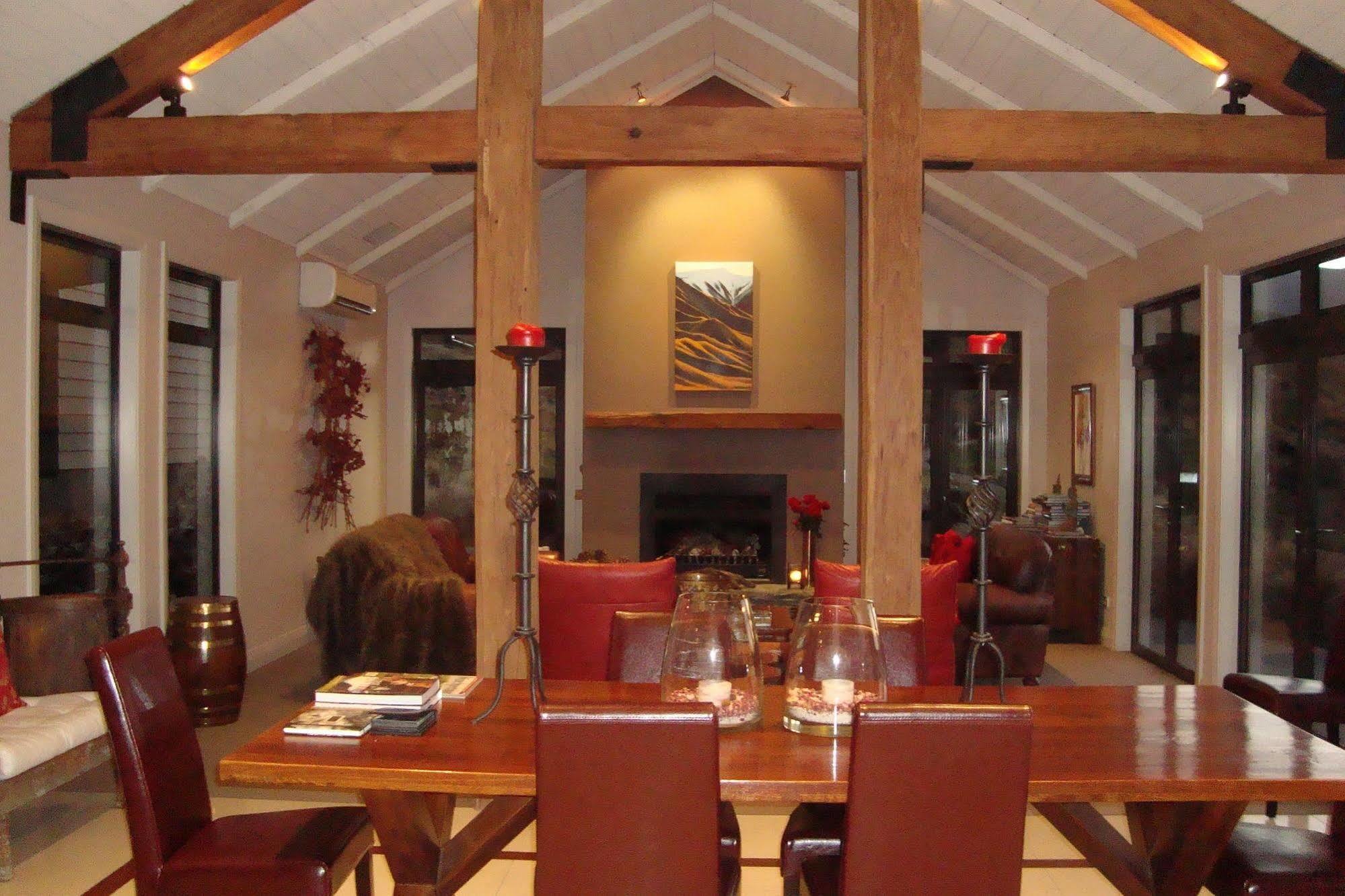 Mt Rosa Lodge Boutique Vineyard Accommodation Ванака Экстерьер фото